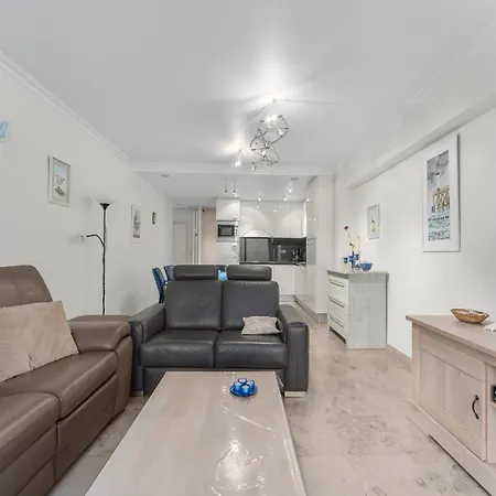 Apartment Seafront With Garage