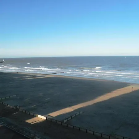 Seafront With Garage Apartment *